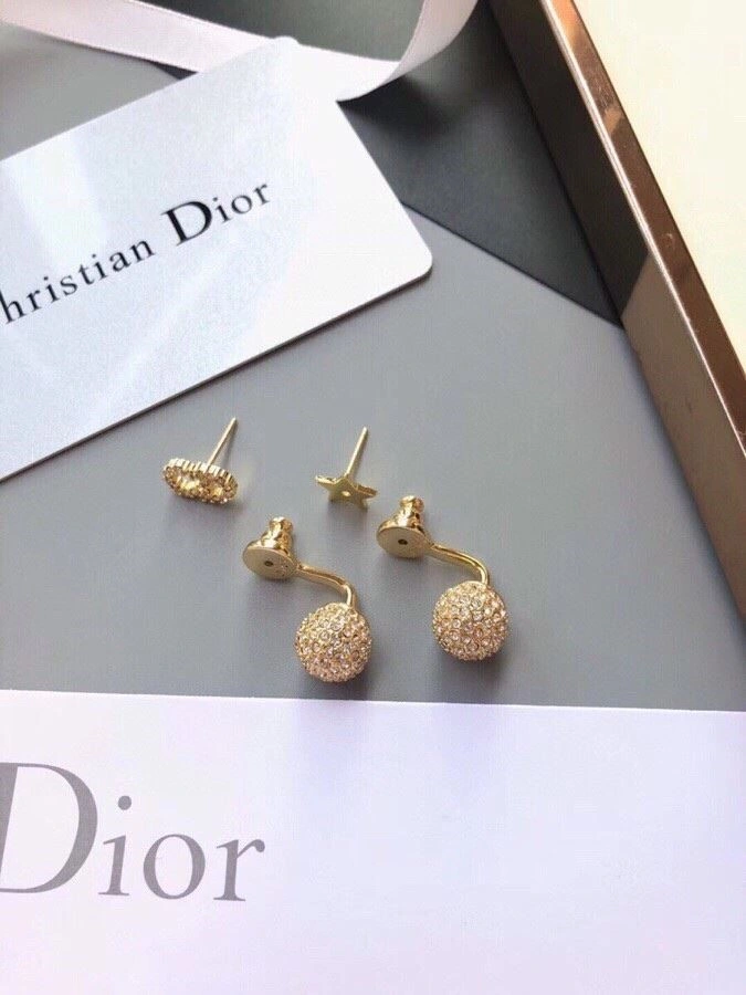 Timeless Christian Dior Earrings 233444