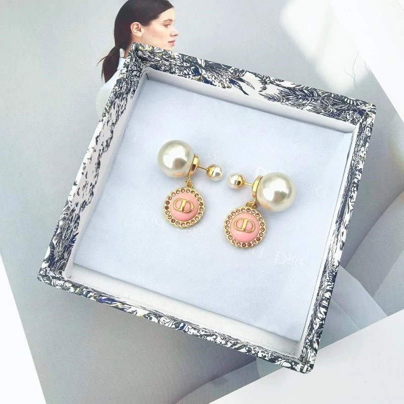 Neat Christian Dior Earrings 233528