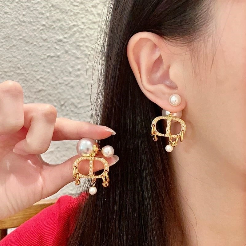 Premium Christian Dior Earrings 233551