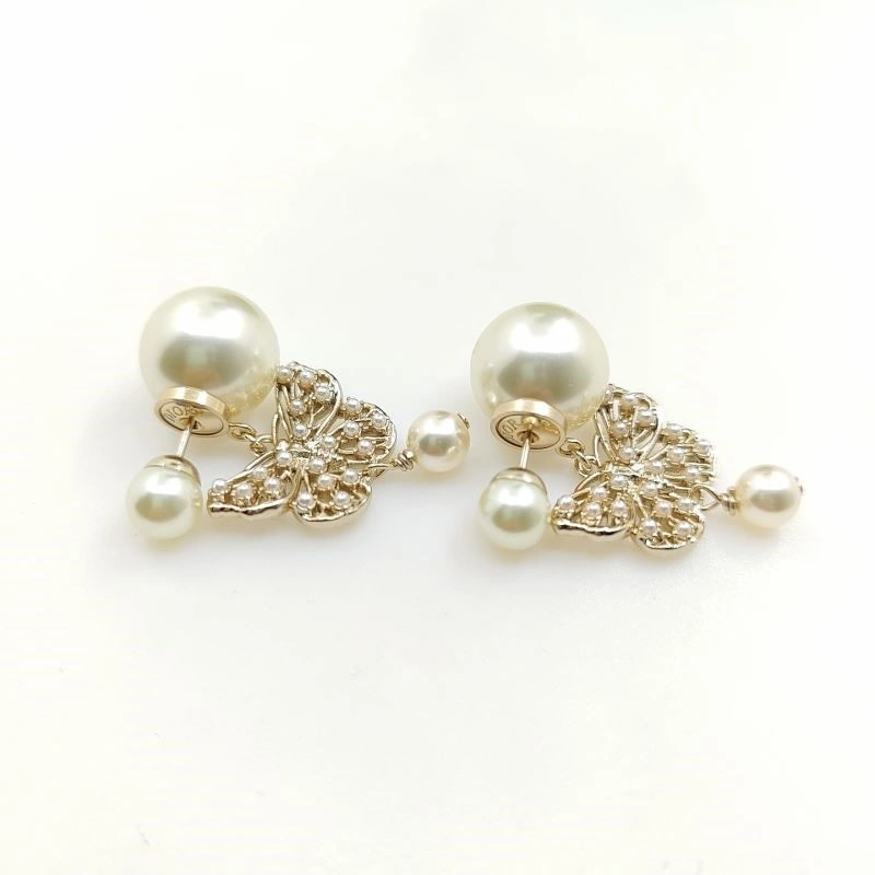 Christian Dior Earrings Elegant 233227