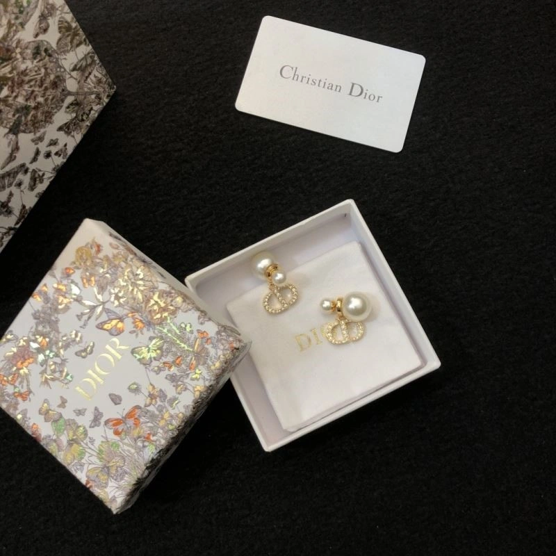 Christian Dior Earrings TimelessDesign 233239
