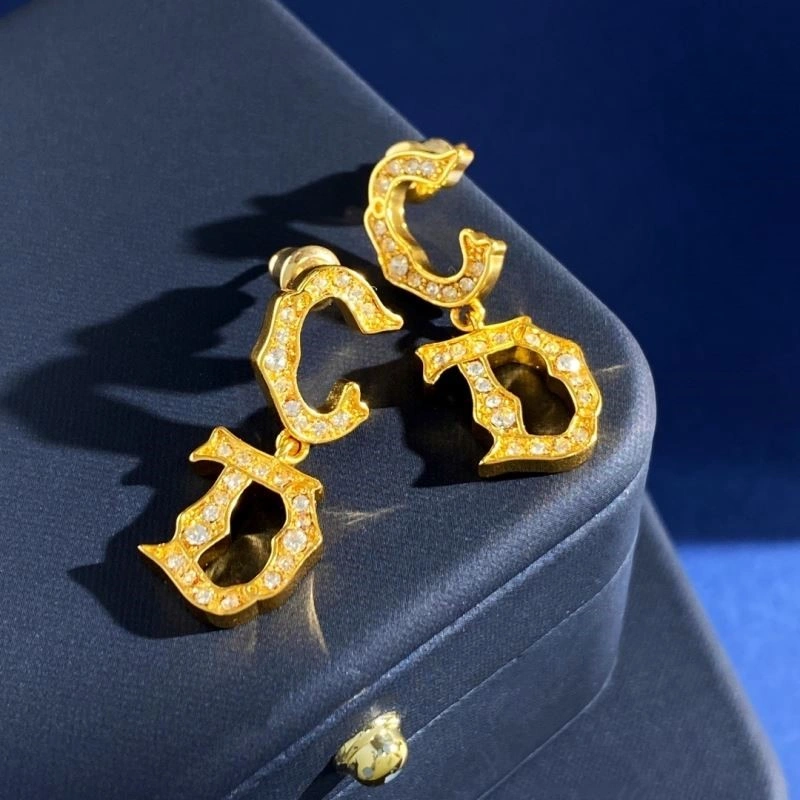UrbanStyle Christian Dior Earrings 233276