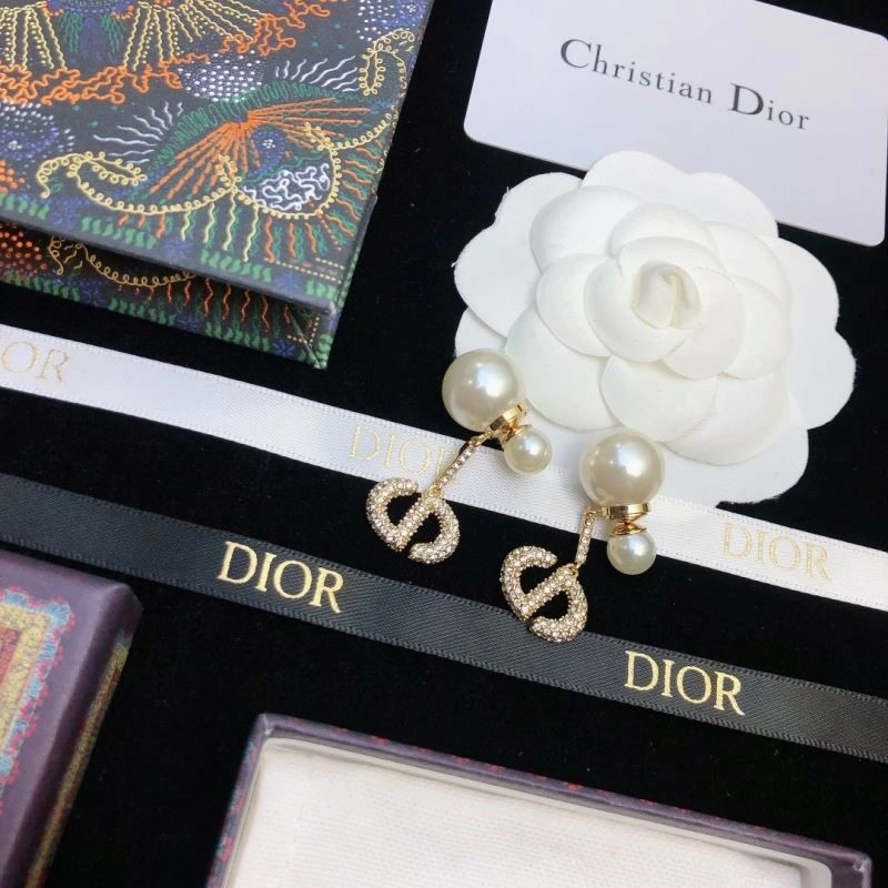 Christian Dior Earrings TimelessDesign 233194