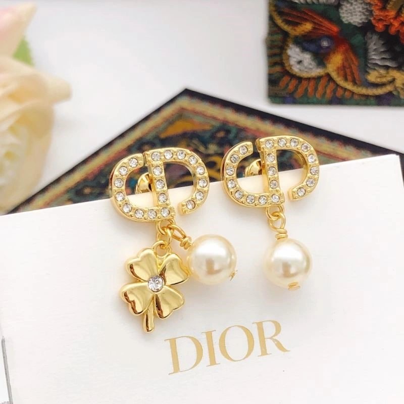 Christian Dior Earrings Effortless 233181
