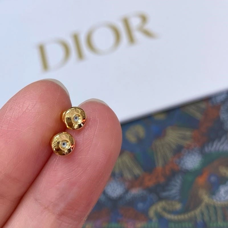 Cozy Christian Dior Earrings 233148