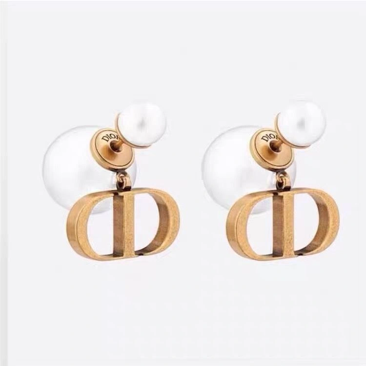 Classic Christian Dior Earrings 233208