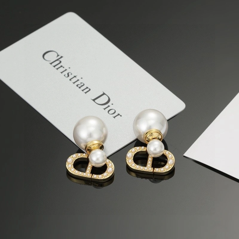 Christian Dior Earrings FashionForward 233083