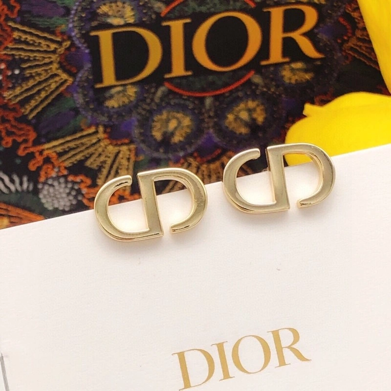 MoistureWicking Christian Dior Earrings 232885