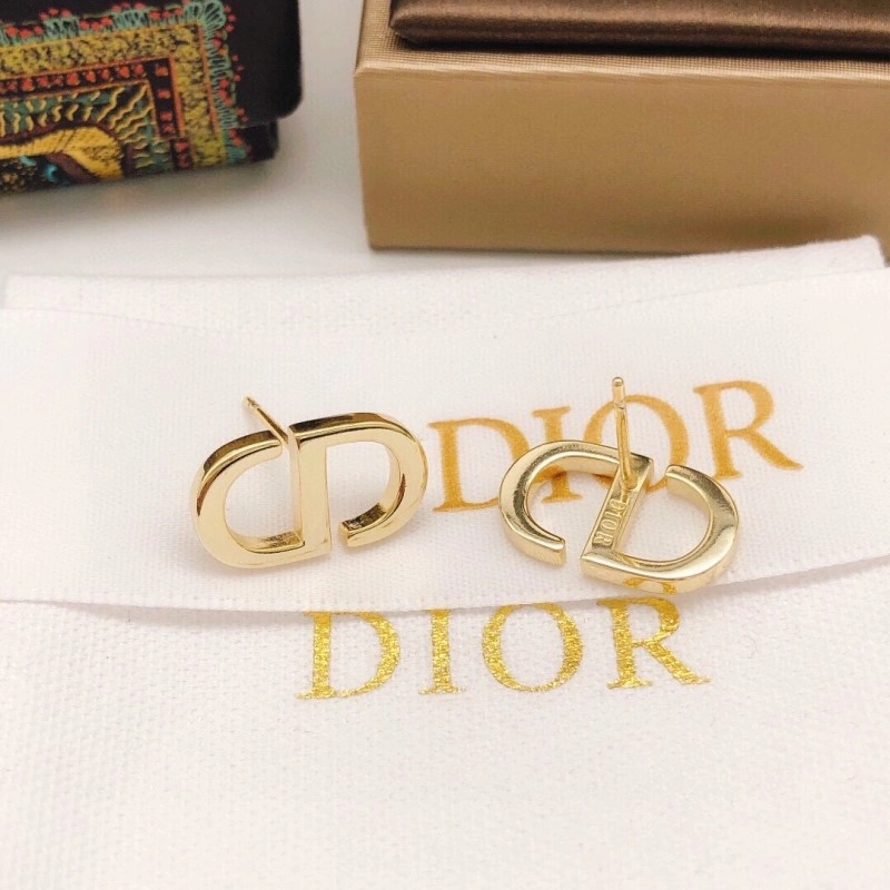 MoistureWicking Christian Dior Earrings 232885