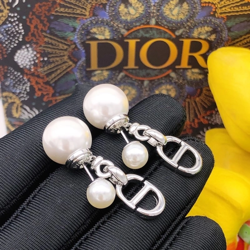 Christian Dior Earrings UrbanChic 232832