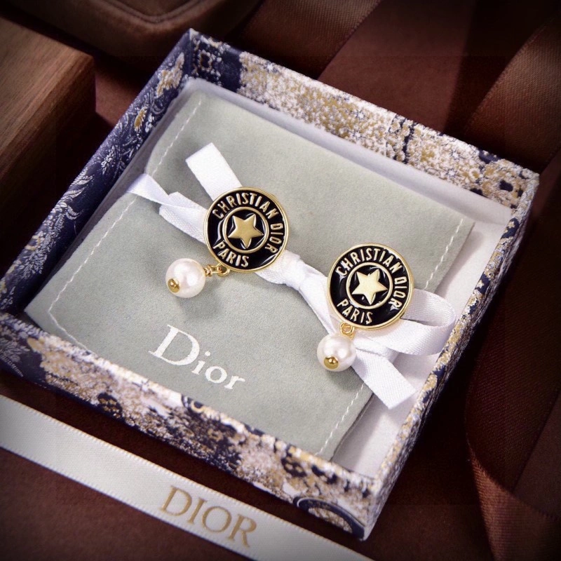 RelaxedFit Christian Dior Earrings 232755