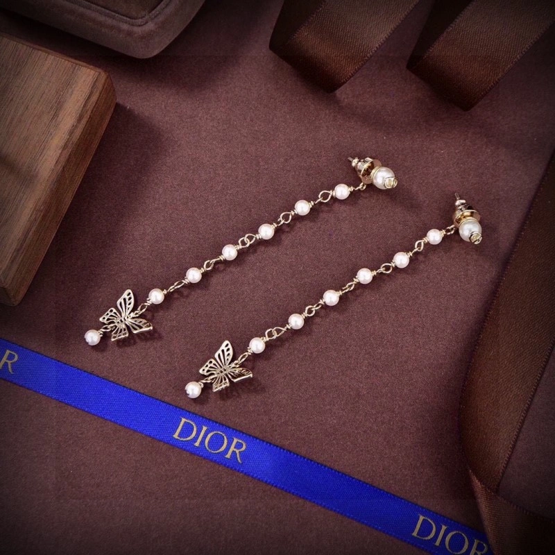 Versatile Christian Dior Earrings 232747
