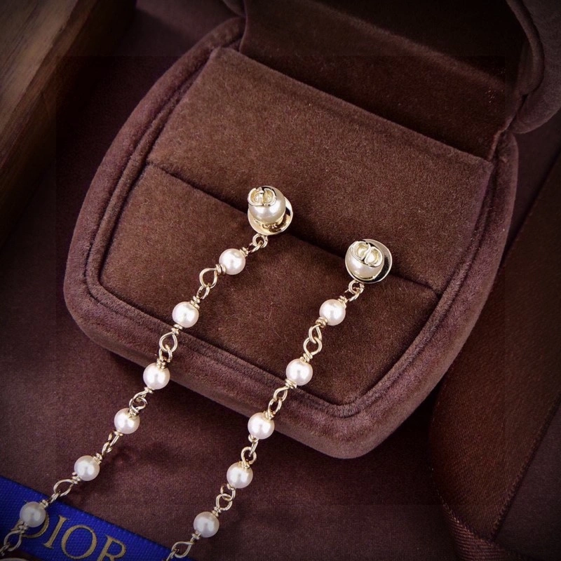 Versatile Christian Dior Earrings 232747