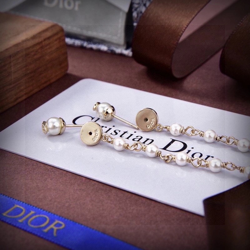 Versatile Christian Dior Earrings 232747