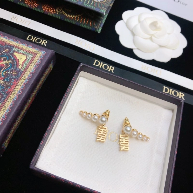 Vibrant Christian Dior Earrings 232732