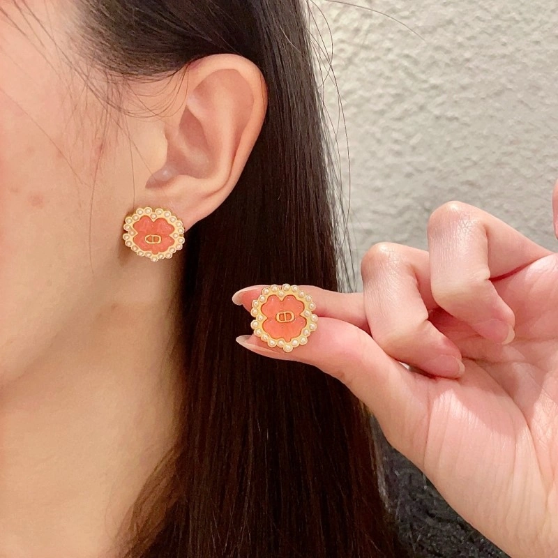 Christian Dior Earrings Fashionable 232771