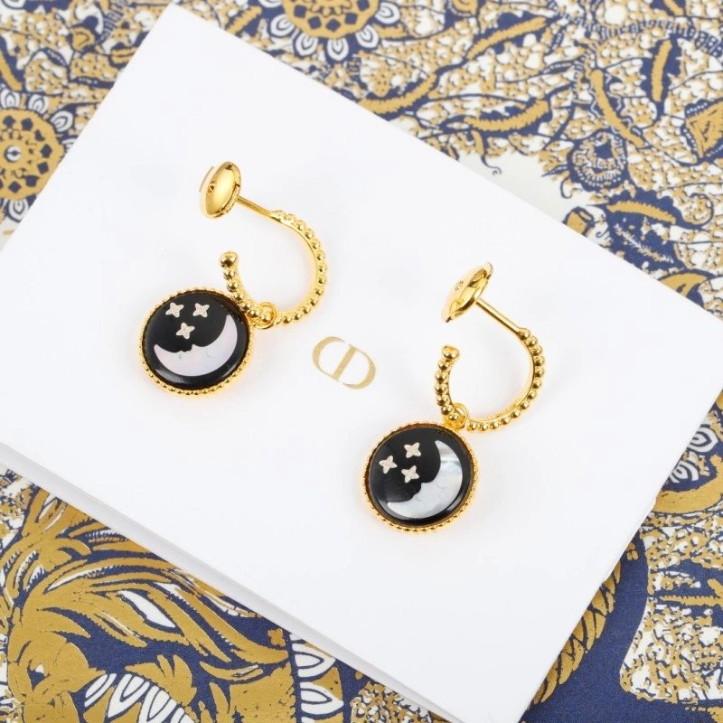 Compact Christian Dior Earrings 232588