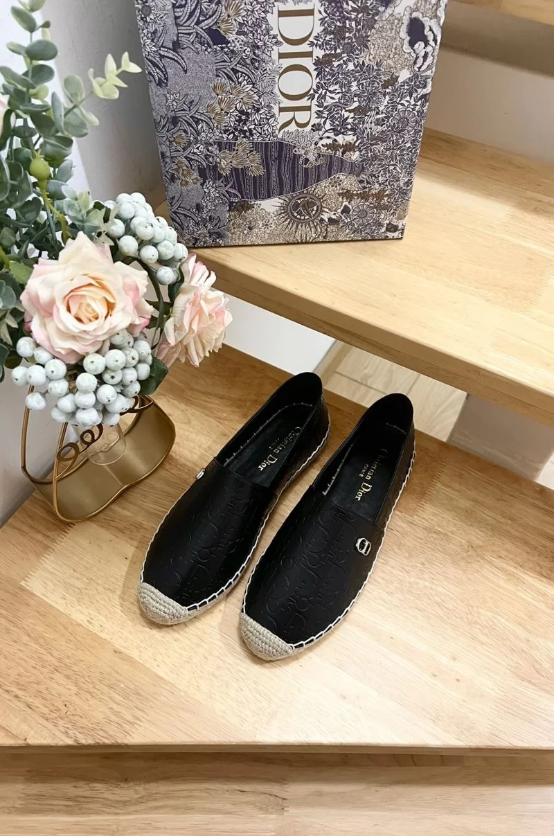 Effortless Christian Dior Fishermans Shoes 22085
