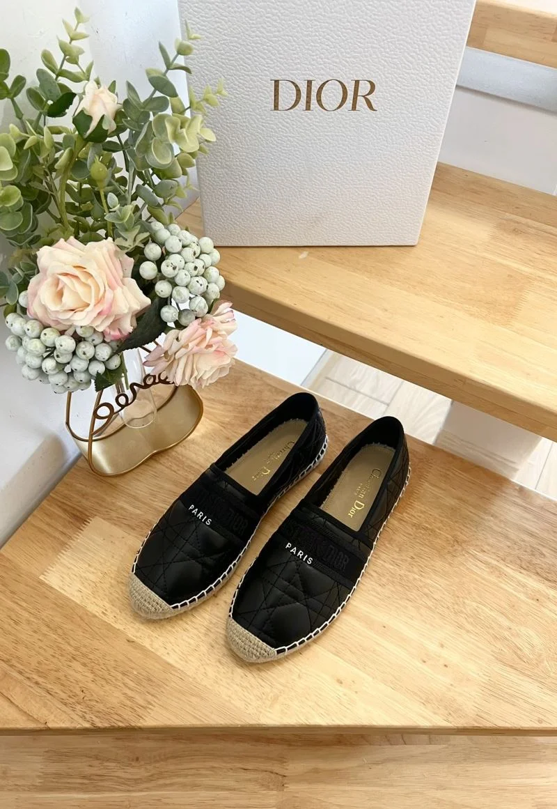 EyeCatching Christian Dior Fishermans Shoes 22111