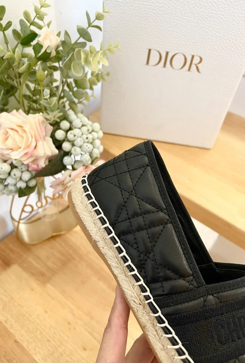 EyeCatching Christian Dior Fishermans Shoes 22111