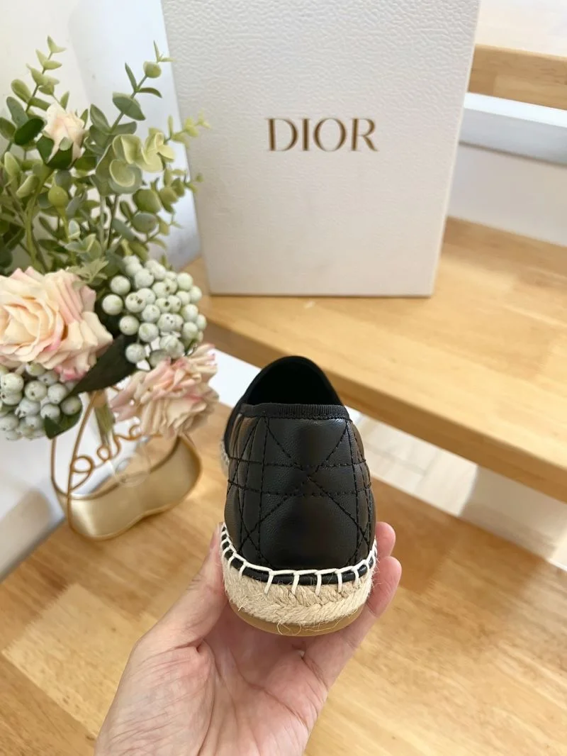 EyeCatching Christian Dior Fishermans Shoes 22111