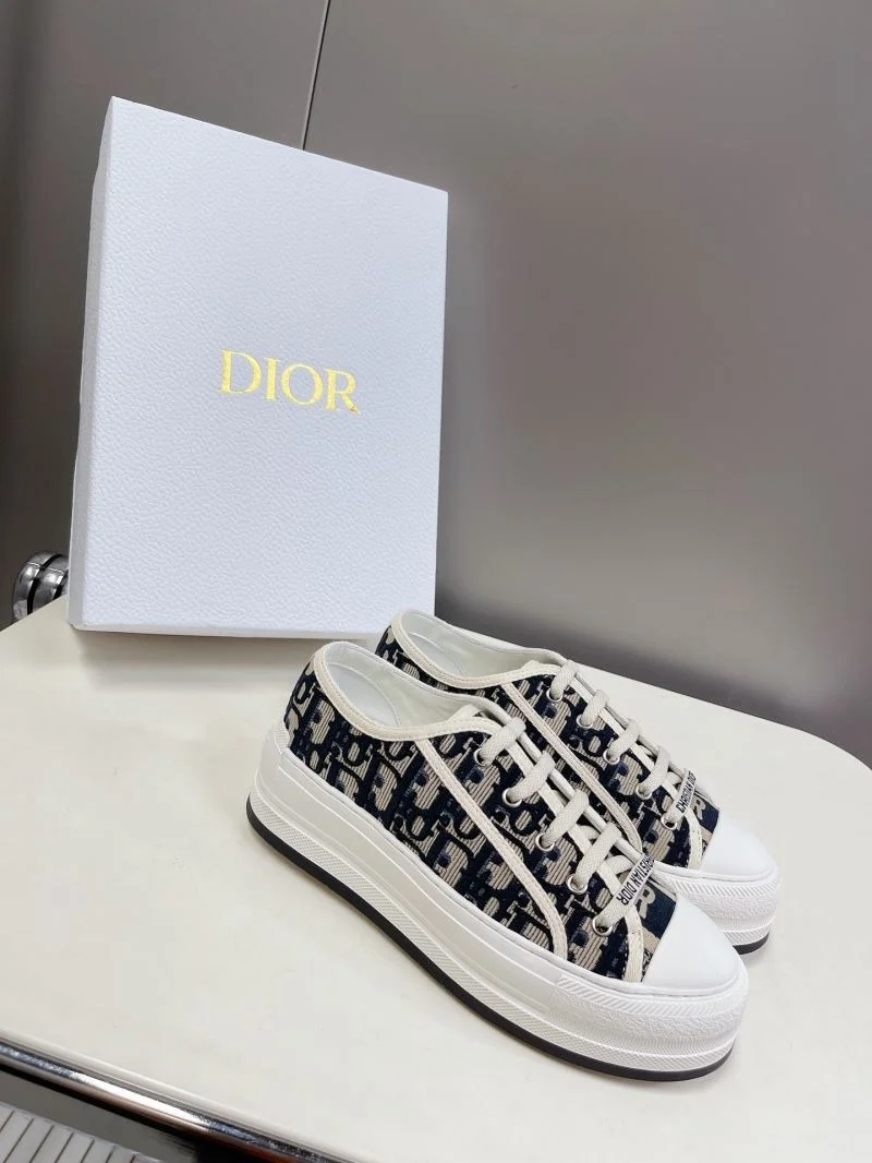 NewStyle Christian Dior Flat Shoes 21321