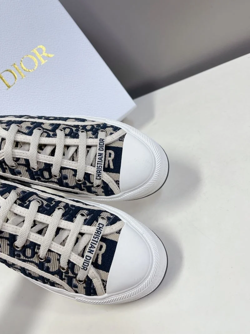 NewStyle Christian Dior Flat Shoes 21321