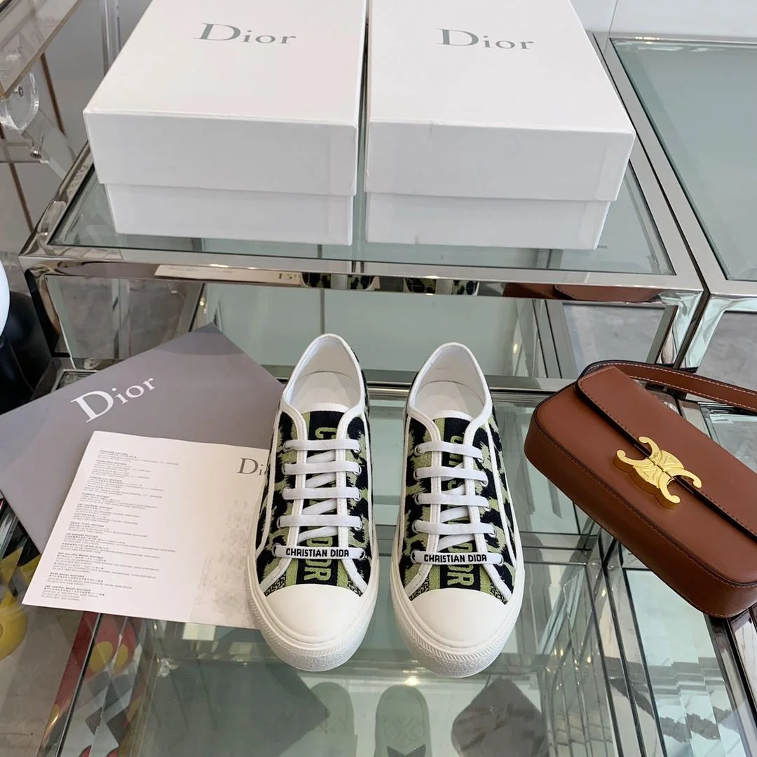 Trendy Christian Dior Flat Shoes 21312