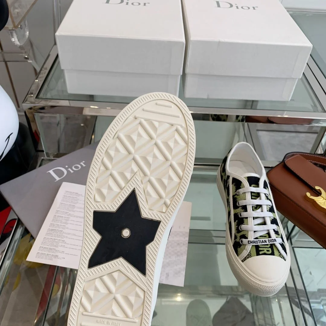 Trendy Christian Dior Flat Shoes 21312