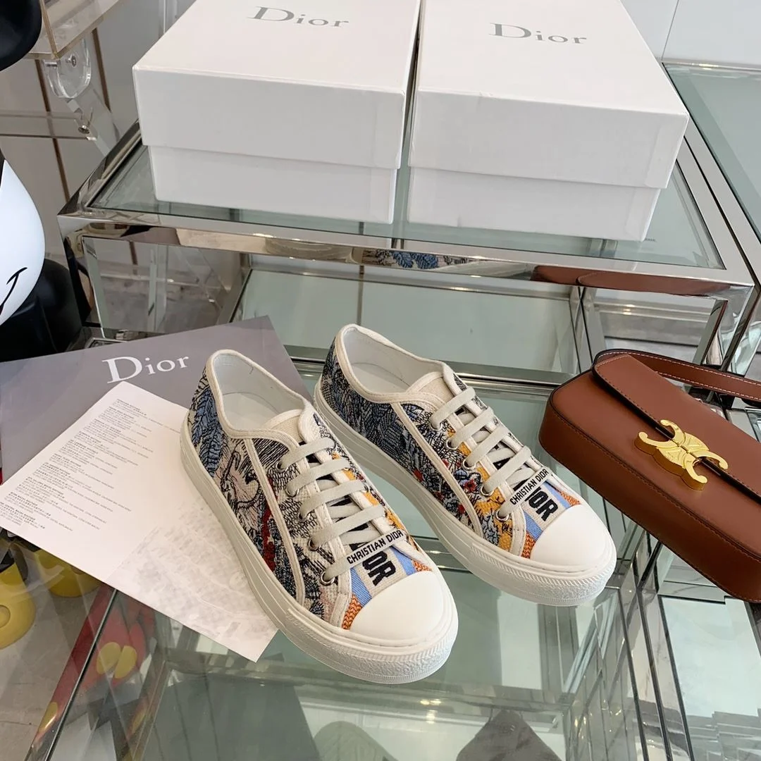 Bright Christian Dior Flat Shoes 21304