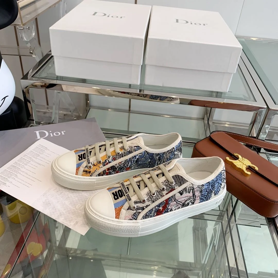 Bright Christian Dior Flat Shoes 21304