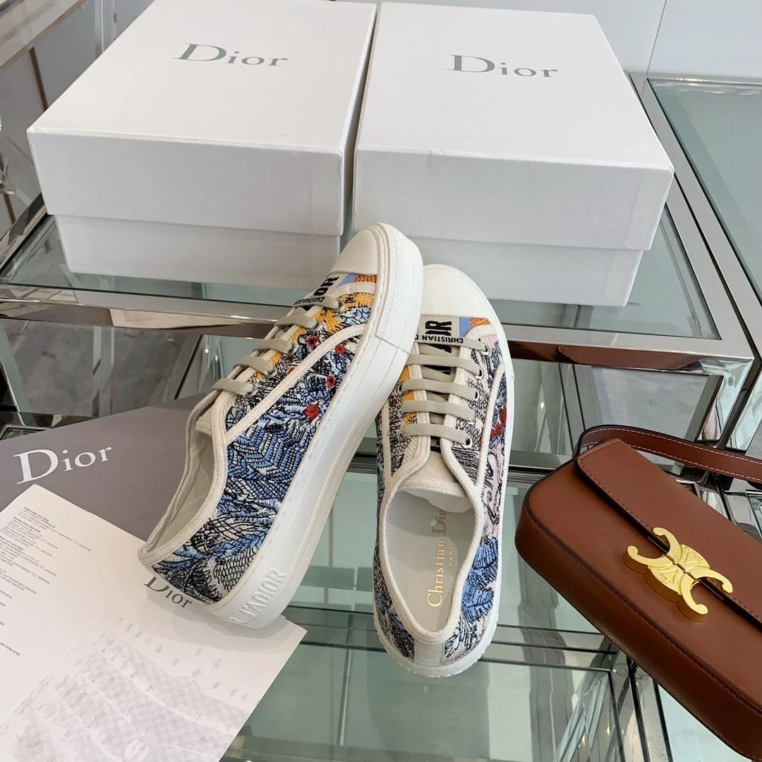 Bright Christian Dior Flat Shoes 21304