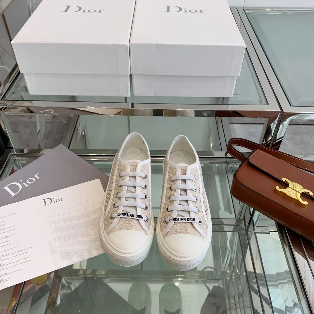 Versatile Christian Dior Flat Shoes 21307