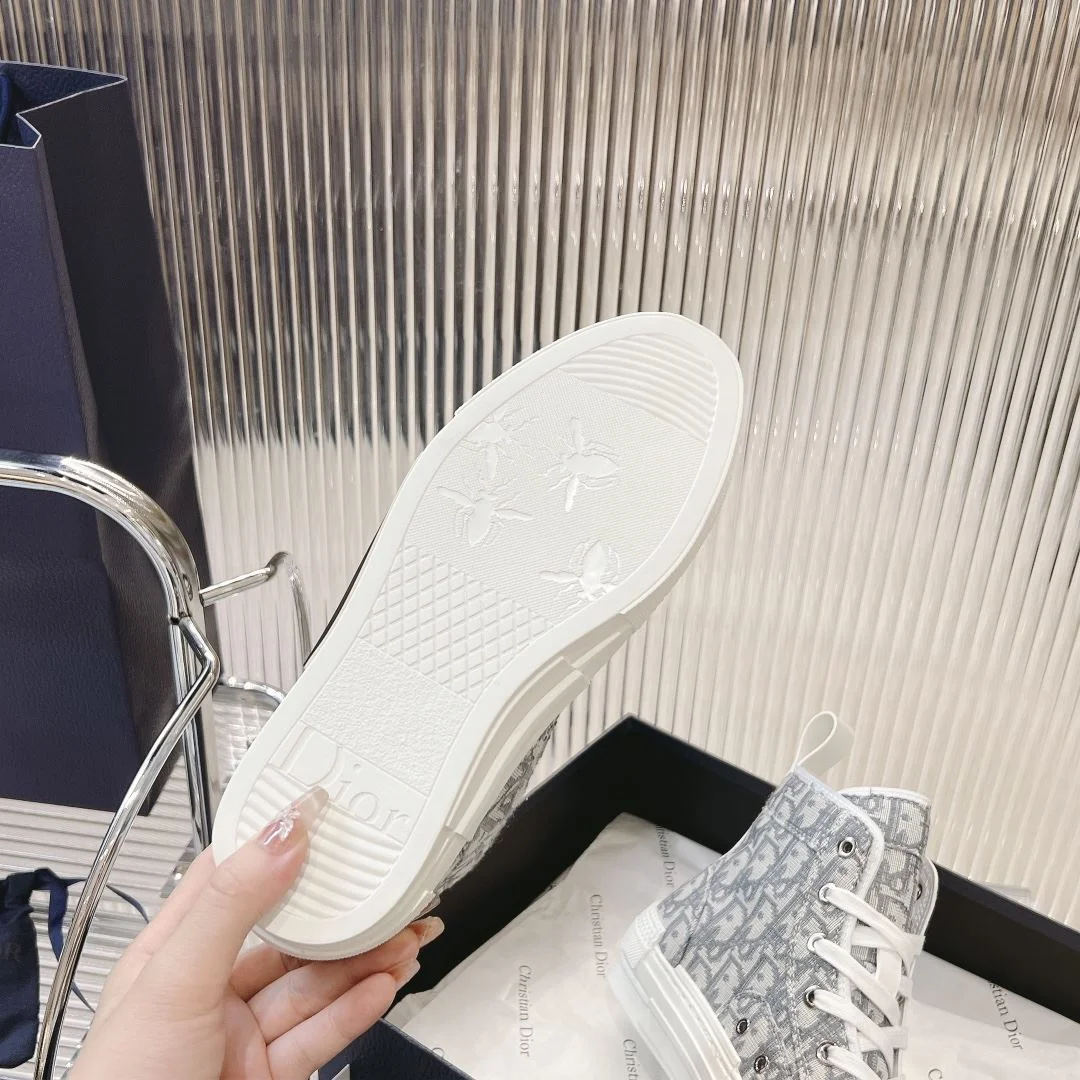 Versatile Christian Dior Flat Shoes 21234