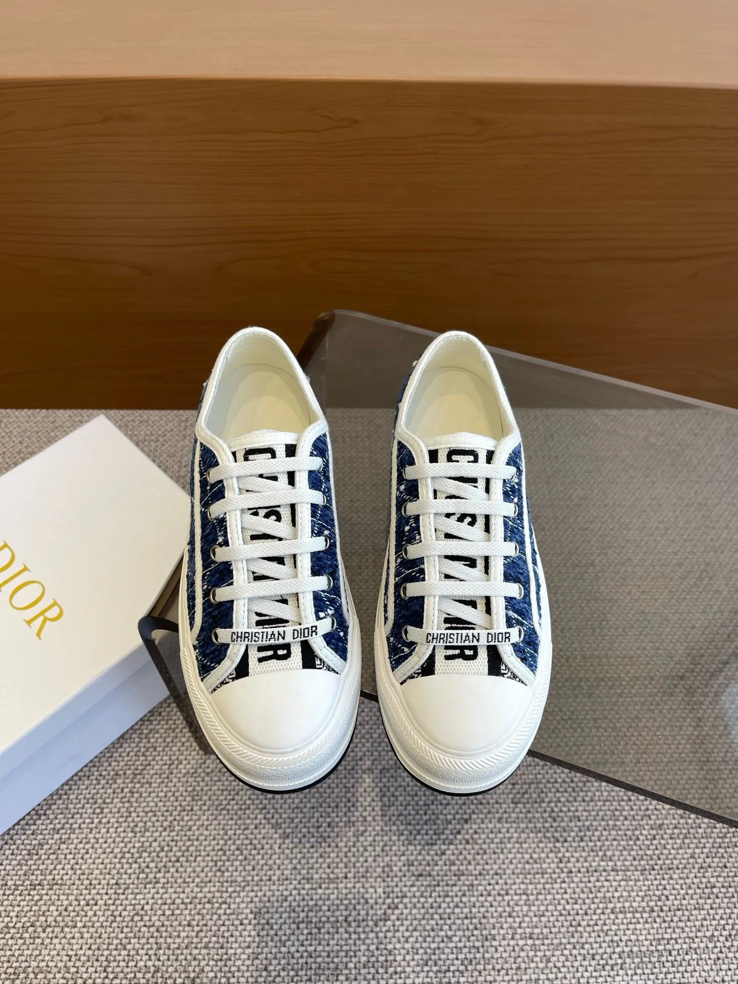 Christian Dior Flat Shoes Breathable 21213