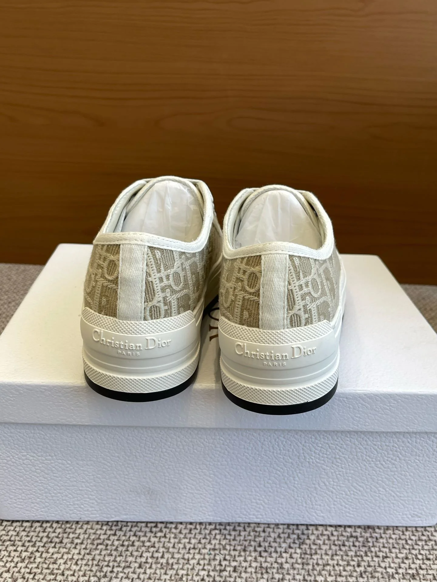 Christian Dior Flat Shoes Stretchable 21218