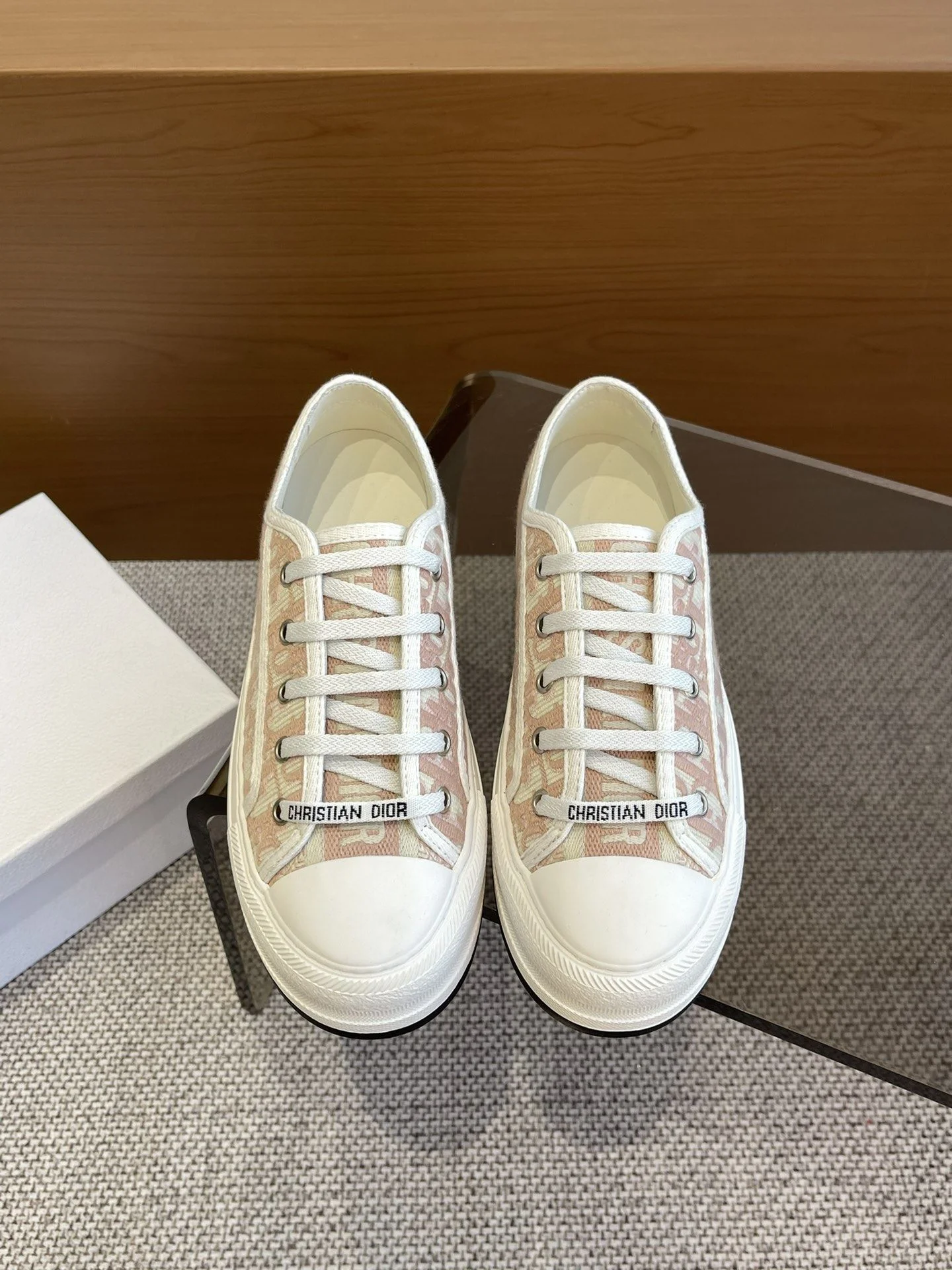 Christian Dior Flat Shoes UrbanChic 21202