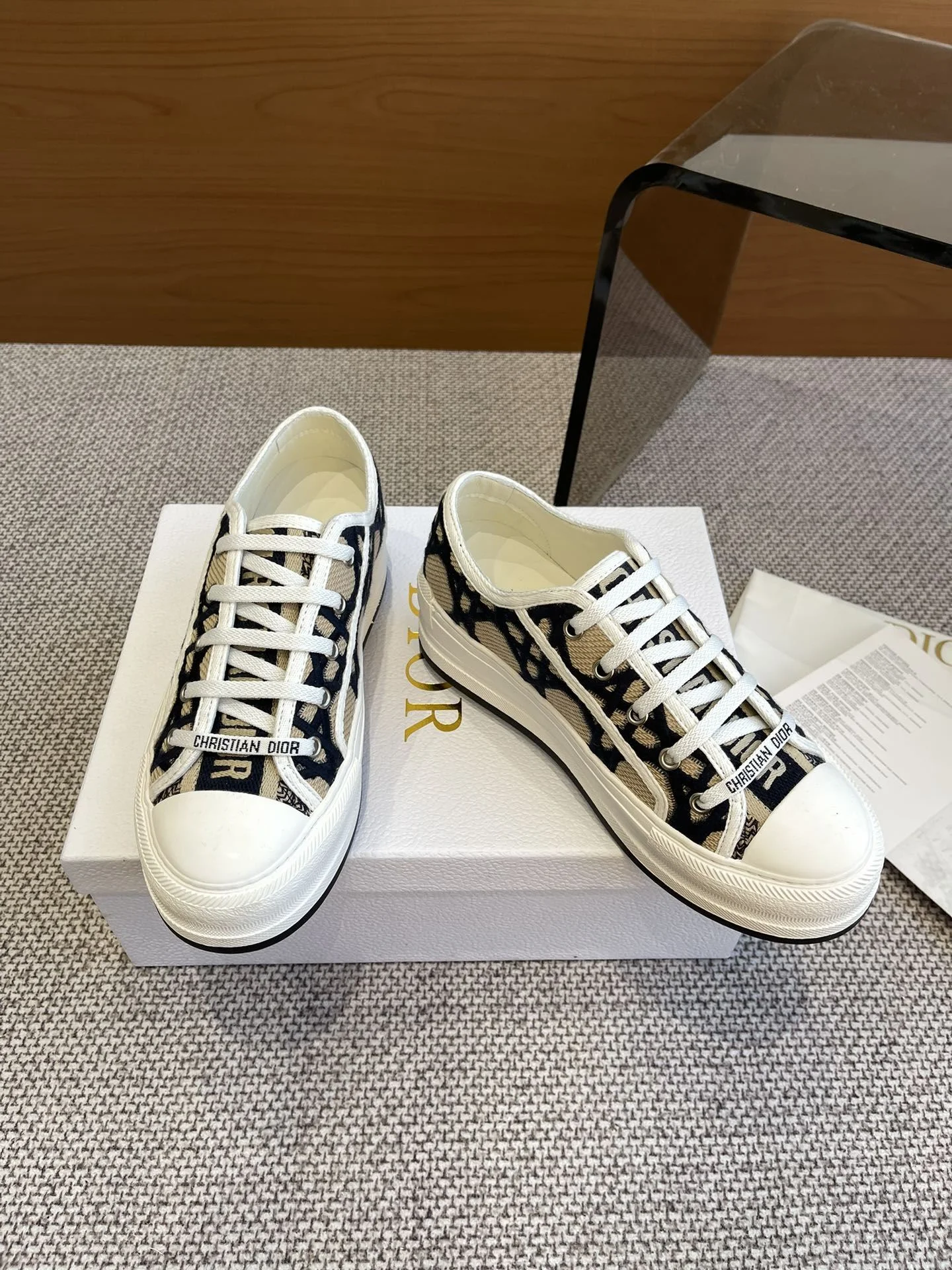 Christian Dior Flat Shoes Affordable 21204