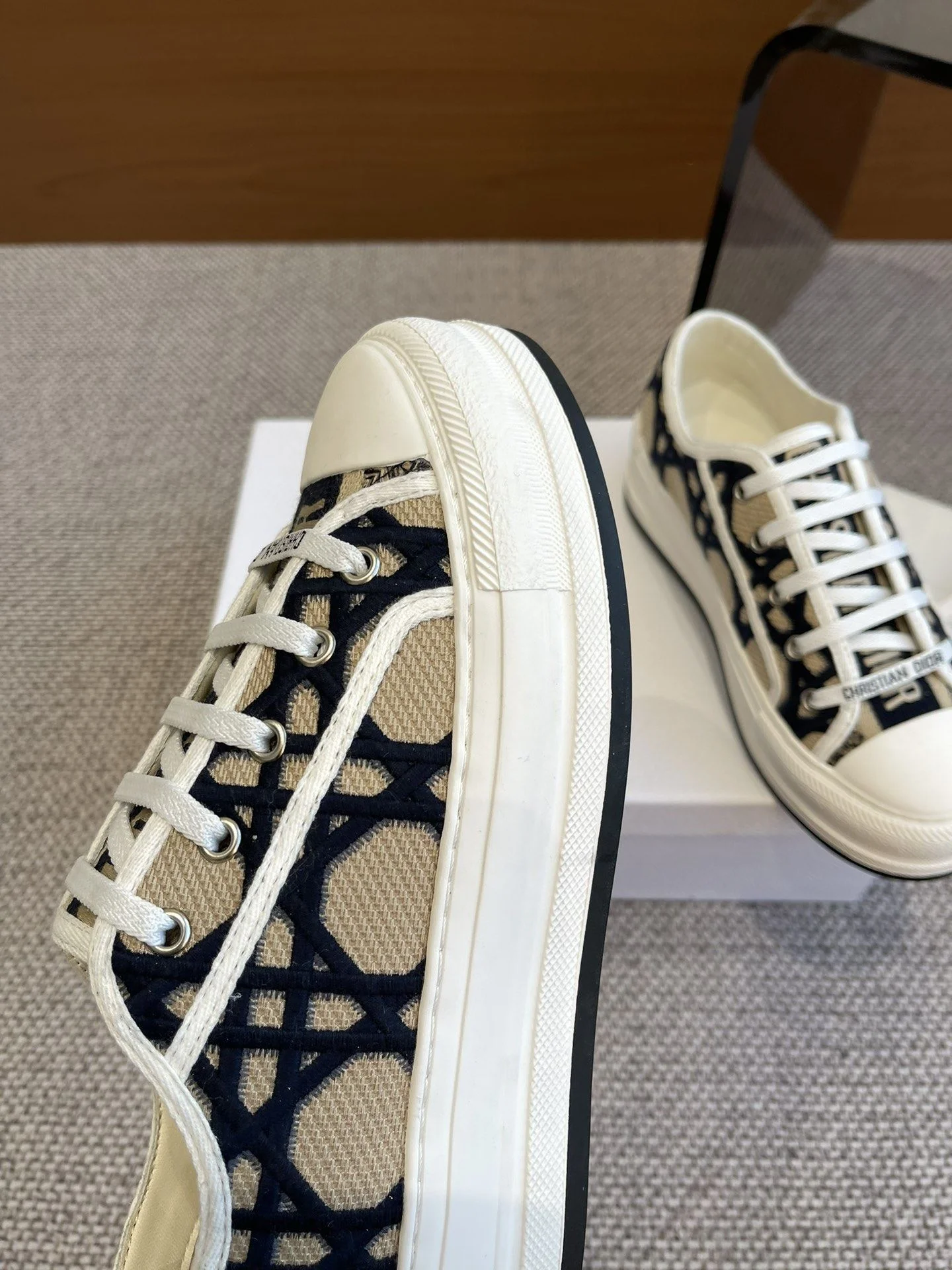 Christian Dior Flat Shoes Affordable 21204