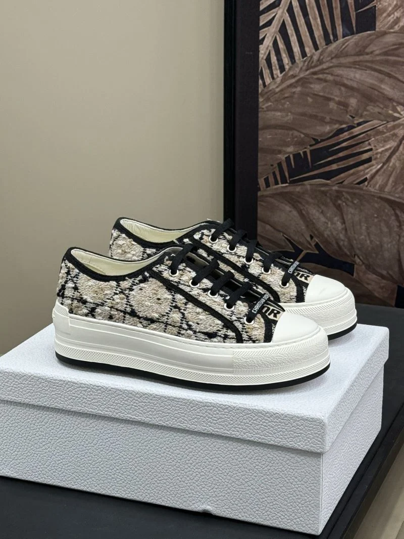 Sophisticated Christian Dior Flat Shoes 22583