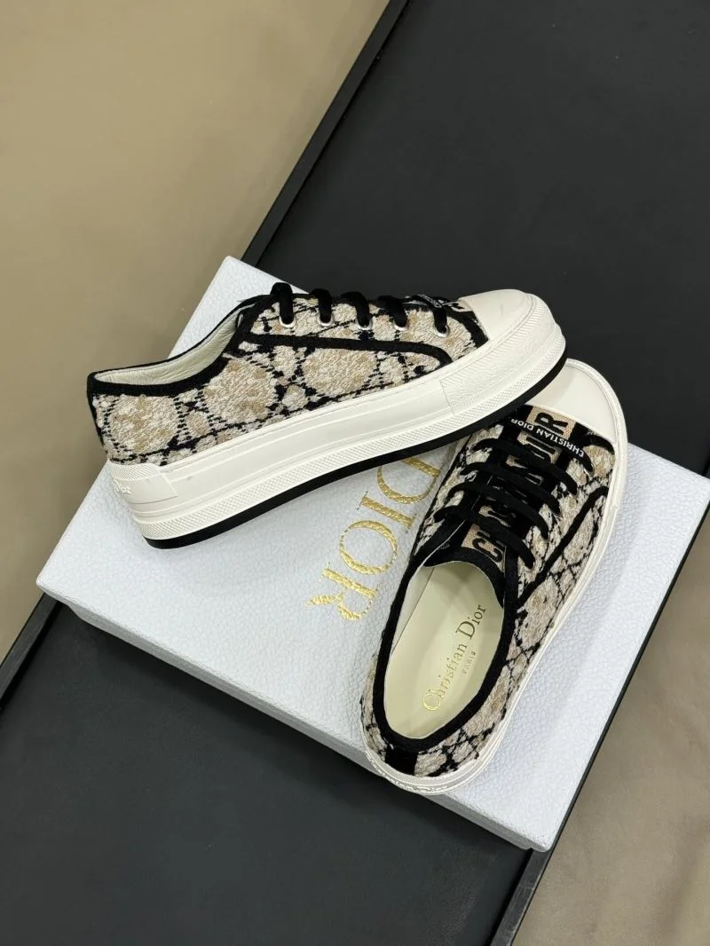Sophisticated Christian Dior Flat Shoes 22583