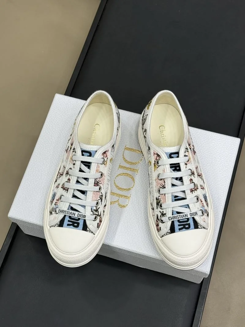 Sustainable Christian Dior Flat Shoes 22605