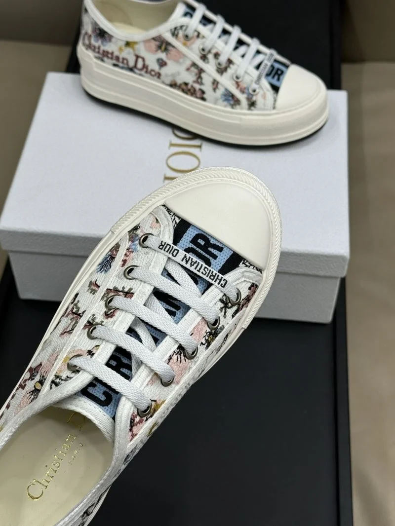 Sustainable Christian Dior Flat Shoes 22605