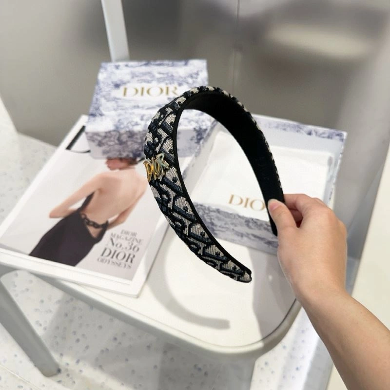Trendsetting Christian Dior Hair Hoop 264348