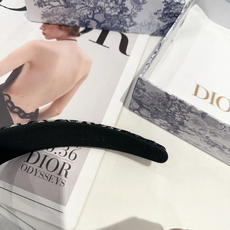 Trendsetting Christian Dior Hair Hoop 264348