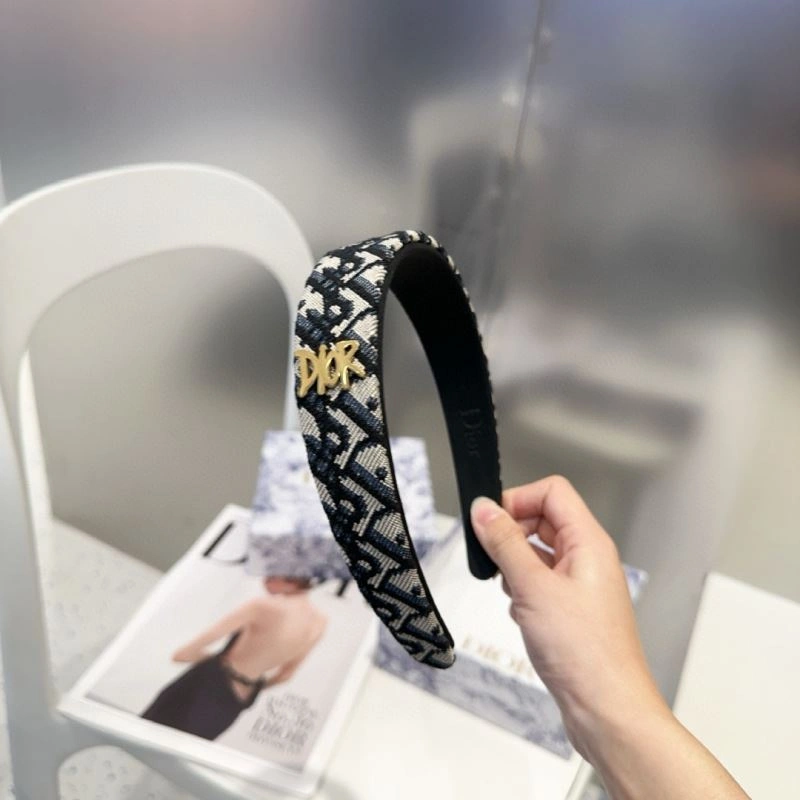 Trendsetting Christian Dior Hair Hoop 264348