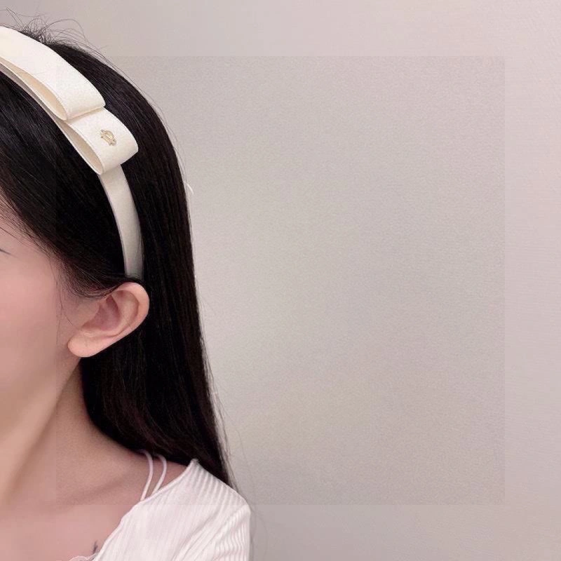 Stretchable Christian Dior Hair Hoop 264272