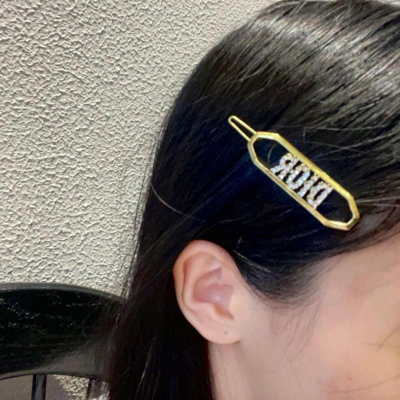 Sporty Christian Dior Hairpins 235260