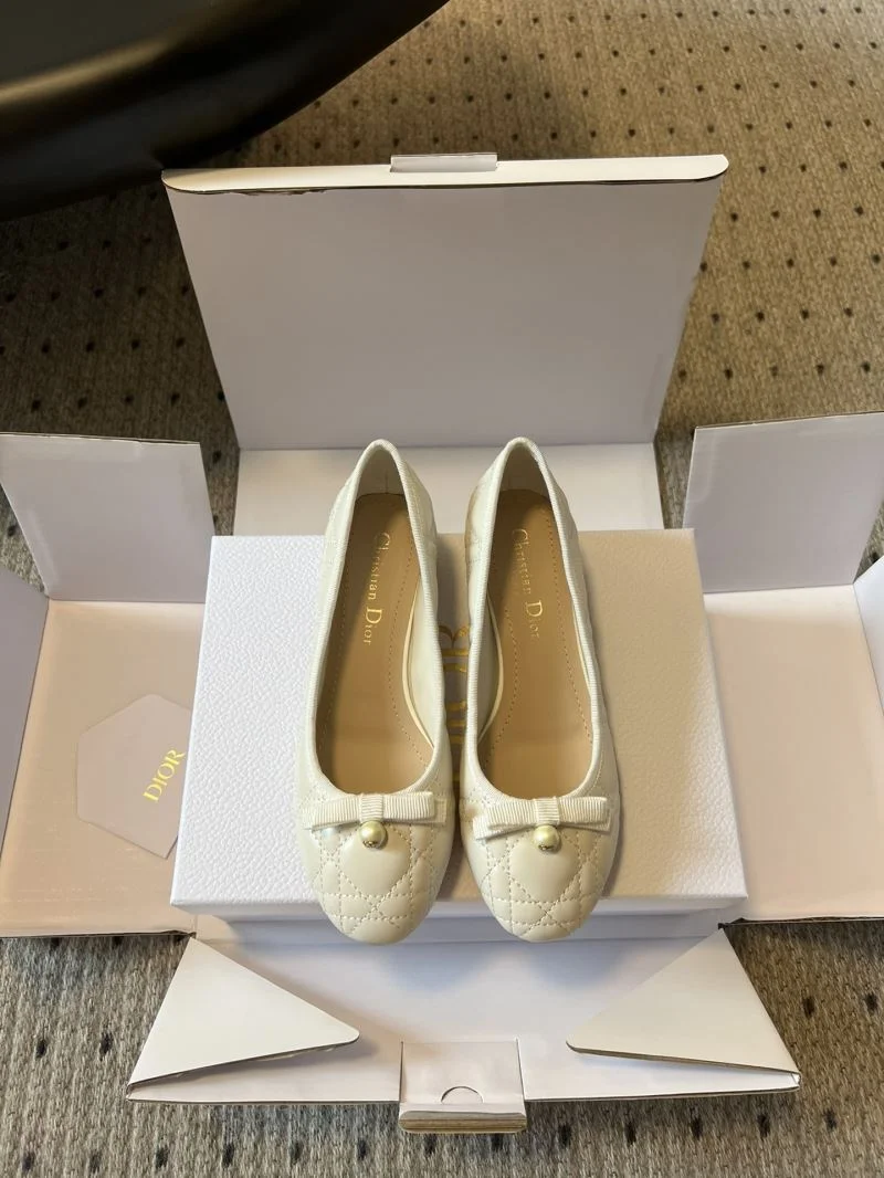 Reliable Christian Dior Heeled Shoes 21197