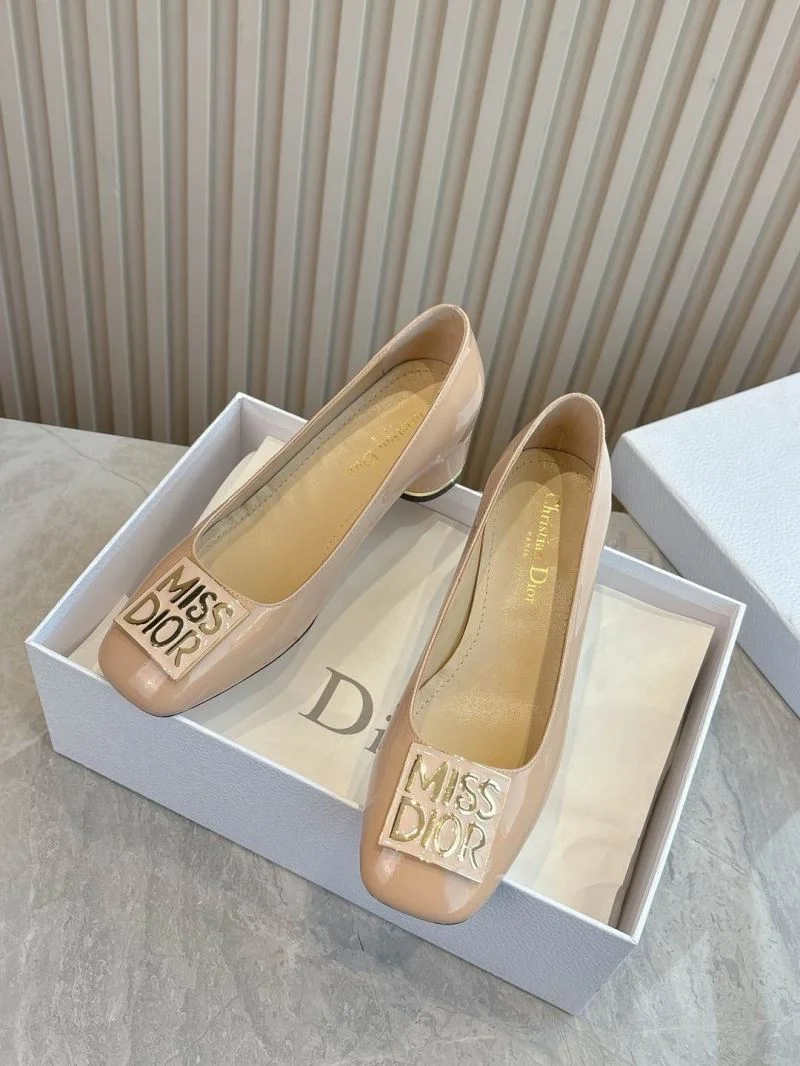Christian Dior Heeled Shoes ModernLook 21184